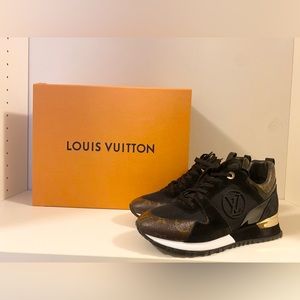 Louis Vuitton Sneakers, Brand new never worn